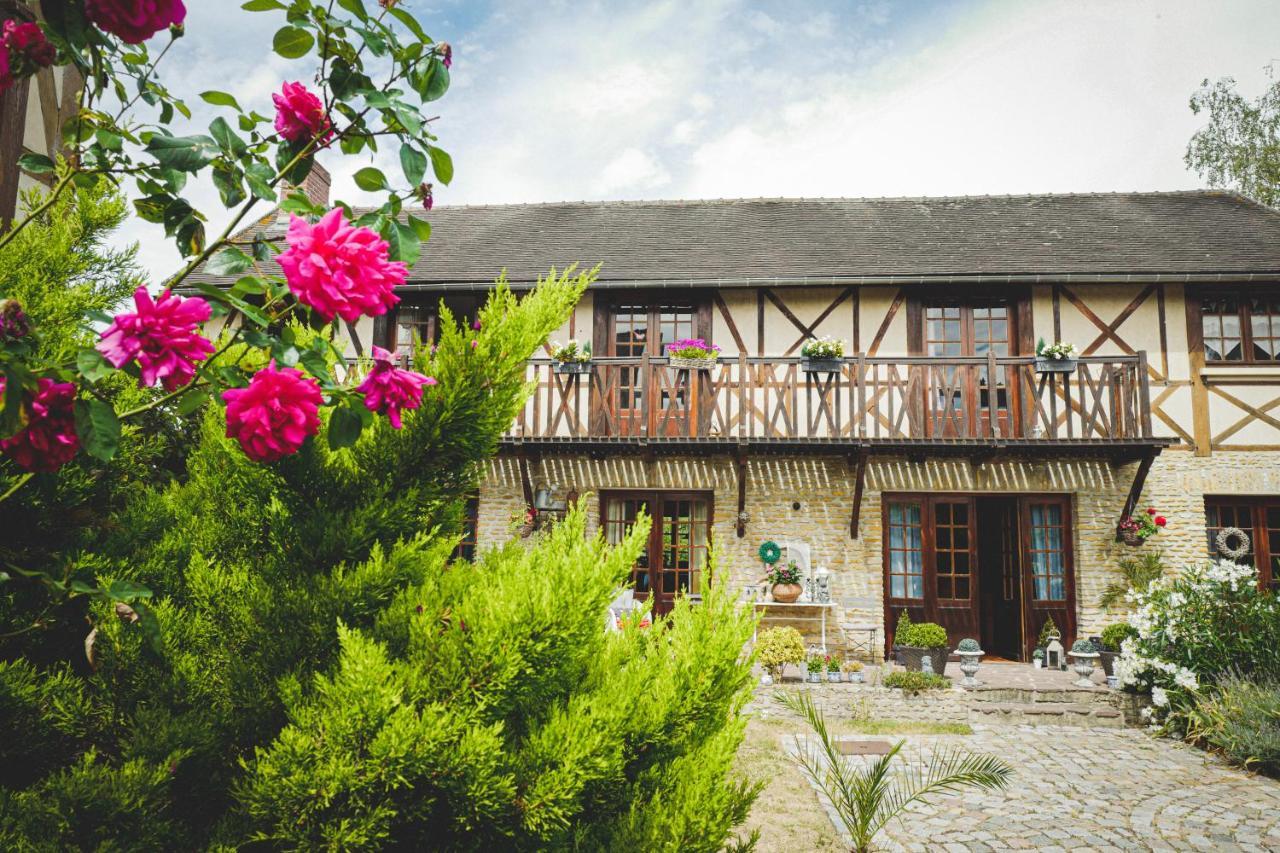 Au Fil De L'Eau & Gite "Le Jardin Du Moulin" Fourges Exterior photo