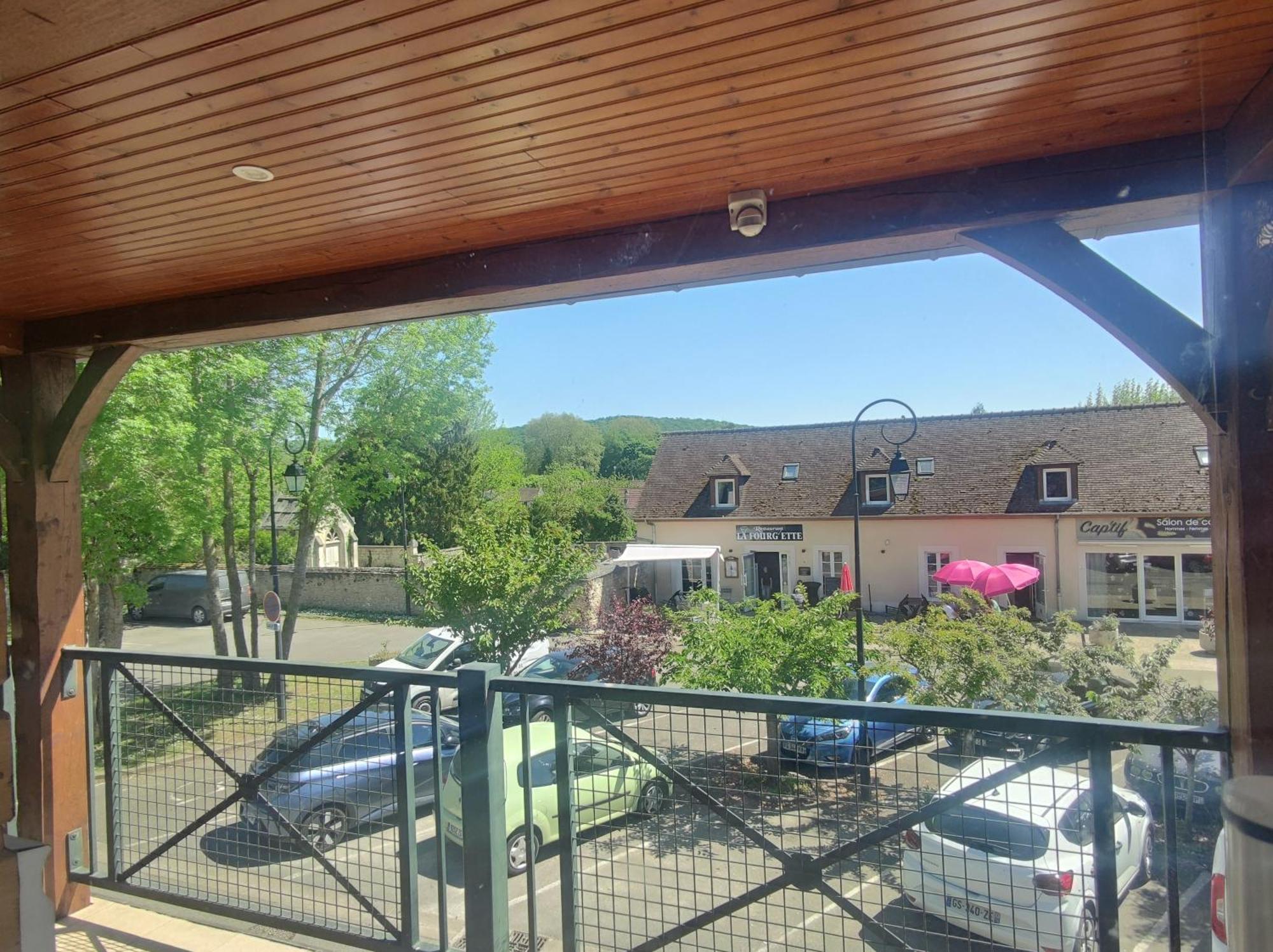 Au Fil De L'Eau & Gite "Le Jardin Du Moulin" Fourges Exterior photo